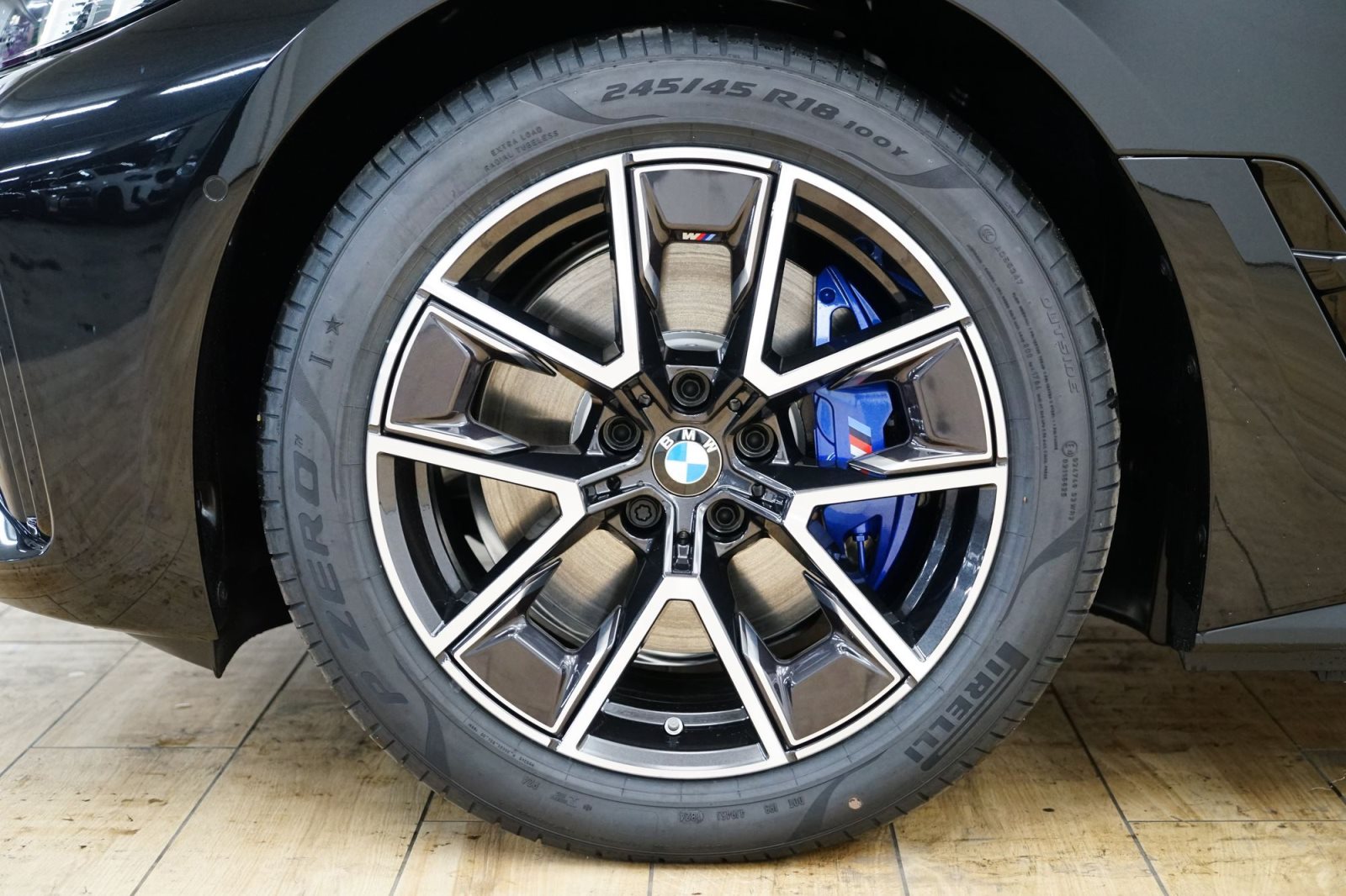 Fahrzeugabbildung BMW i4 eDrive35 NEUES MODELL! [M Sport, AHK, ACC, RFK]