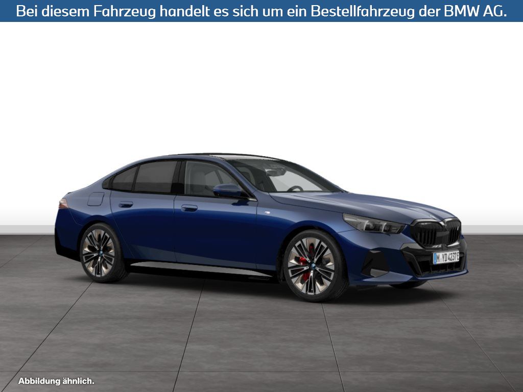 Fahrzeugabbildung BMW i5 eDrive40 Limousine