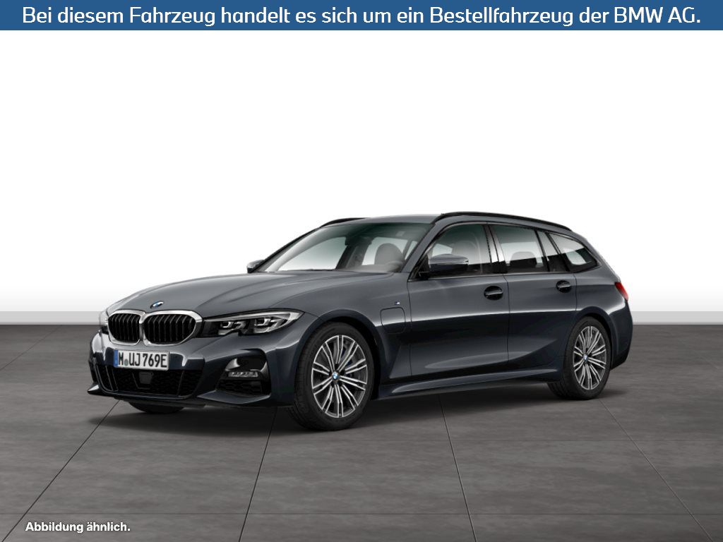 BMW 330e Touring