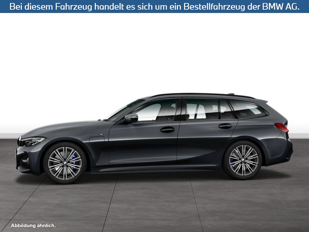 Fahrzeugabbildung BMW 330e Touring