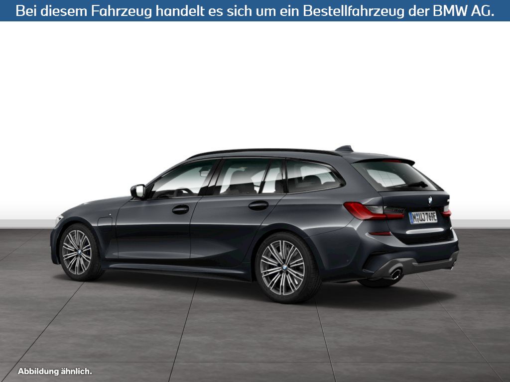 Fahrzeugabbildung BMW 330e Touring