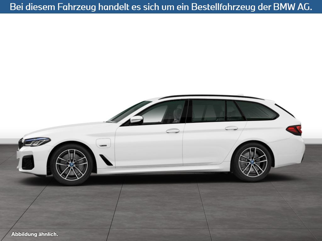 Fahrzeugabbildung BMW 530e Touring