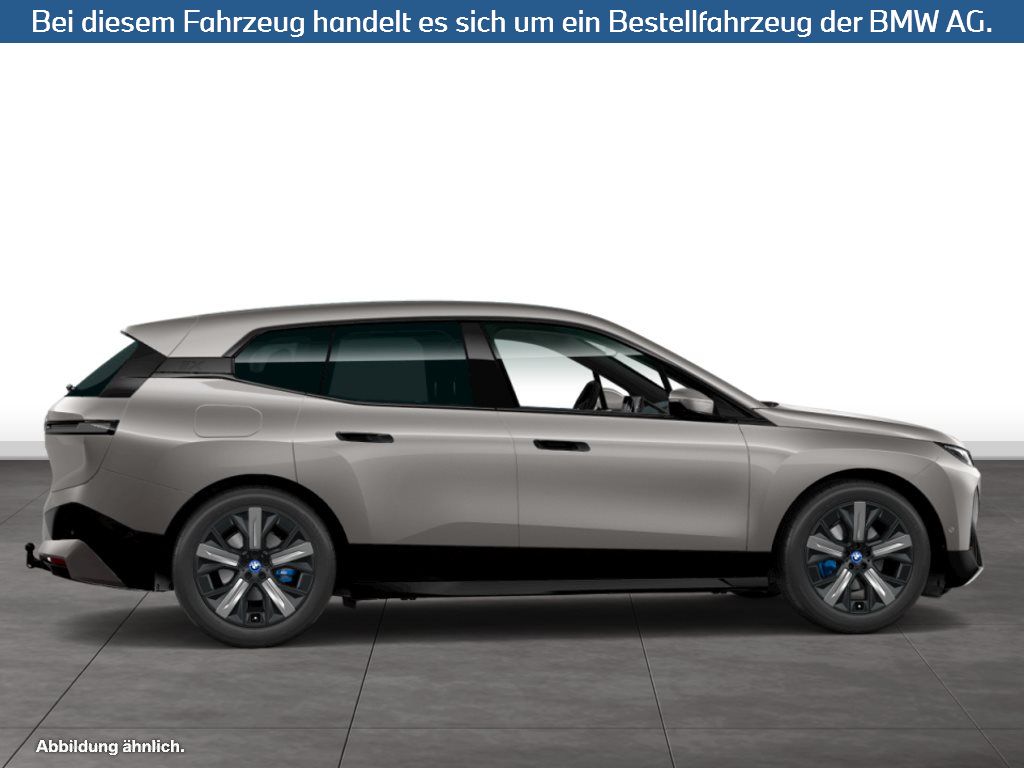 Fahrzeugabbildung BMW iX xDrive40