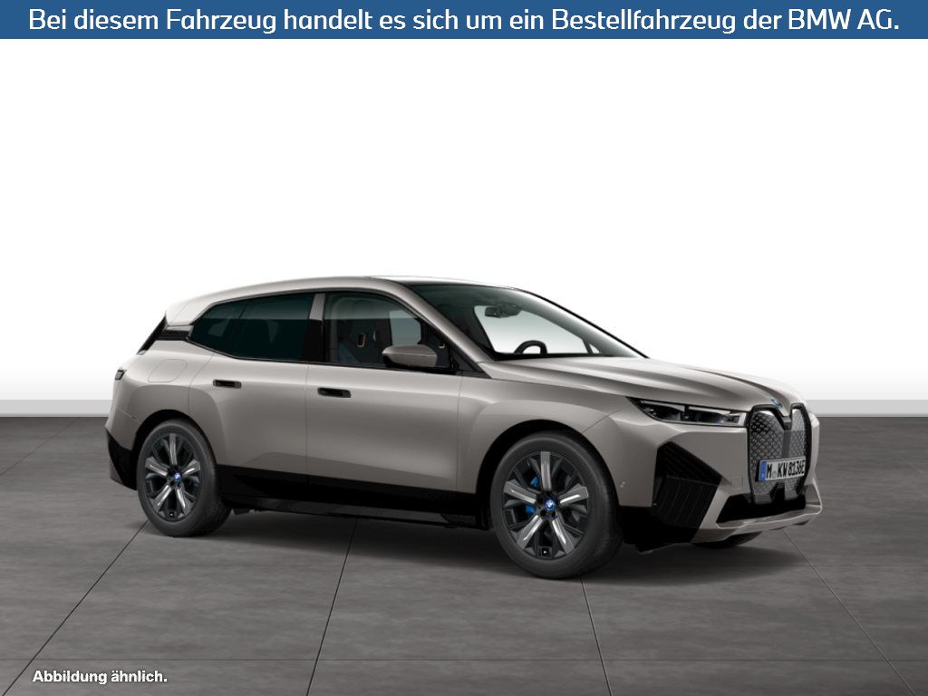 Fahrzeugabbildung BMW iX xDrive40