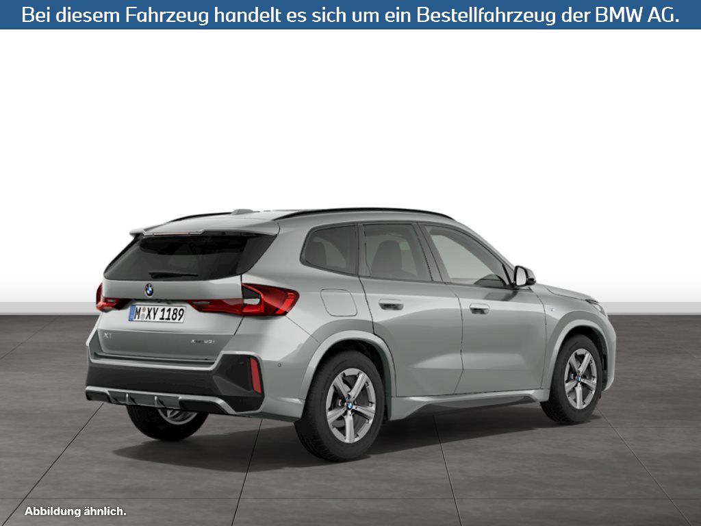 Fahrzeugabbildung BMW X1 xDrive23i