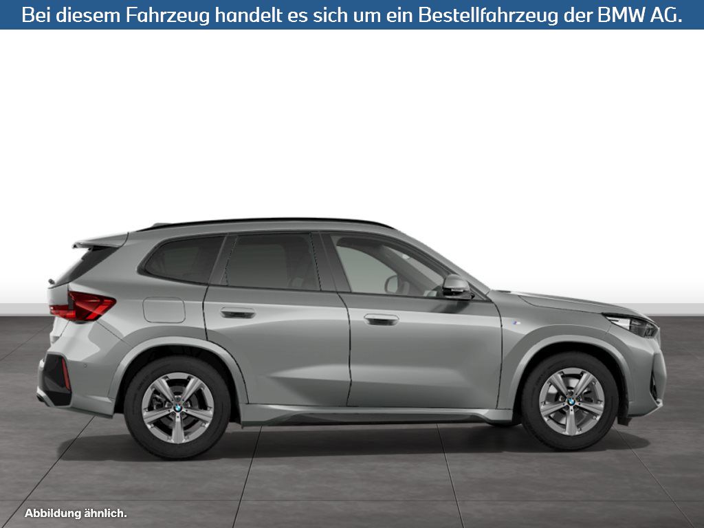 Fahrzeugabbildung BMW X1 xDrive23i