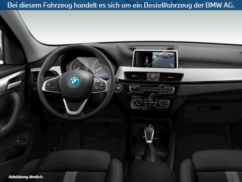 Fahrzeugabbildung BMW X1 xDrive25e