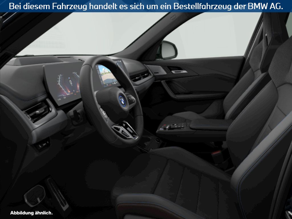 Fahrzeugabbildung BMW iX1 xDrive30