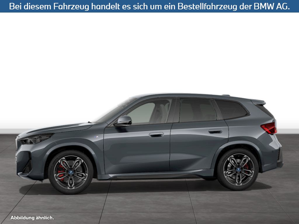 Fahrzeugabbildung BMW iX1 xDrive30