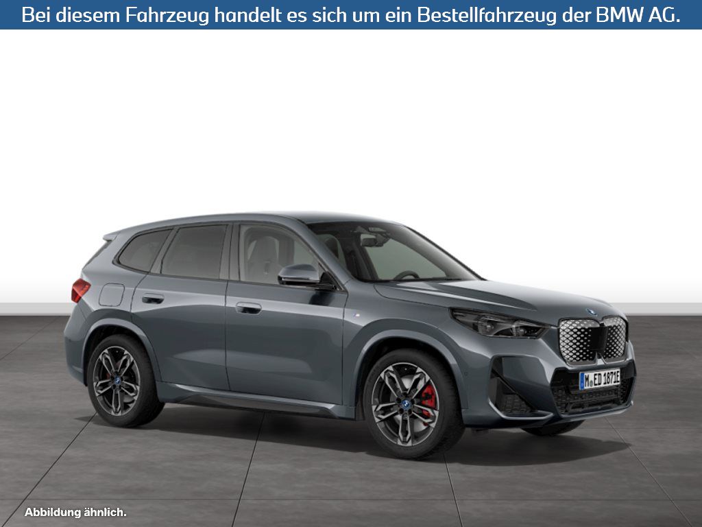 Fahrzeugabbildung BMW iX1 xDrive30