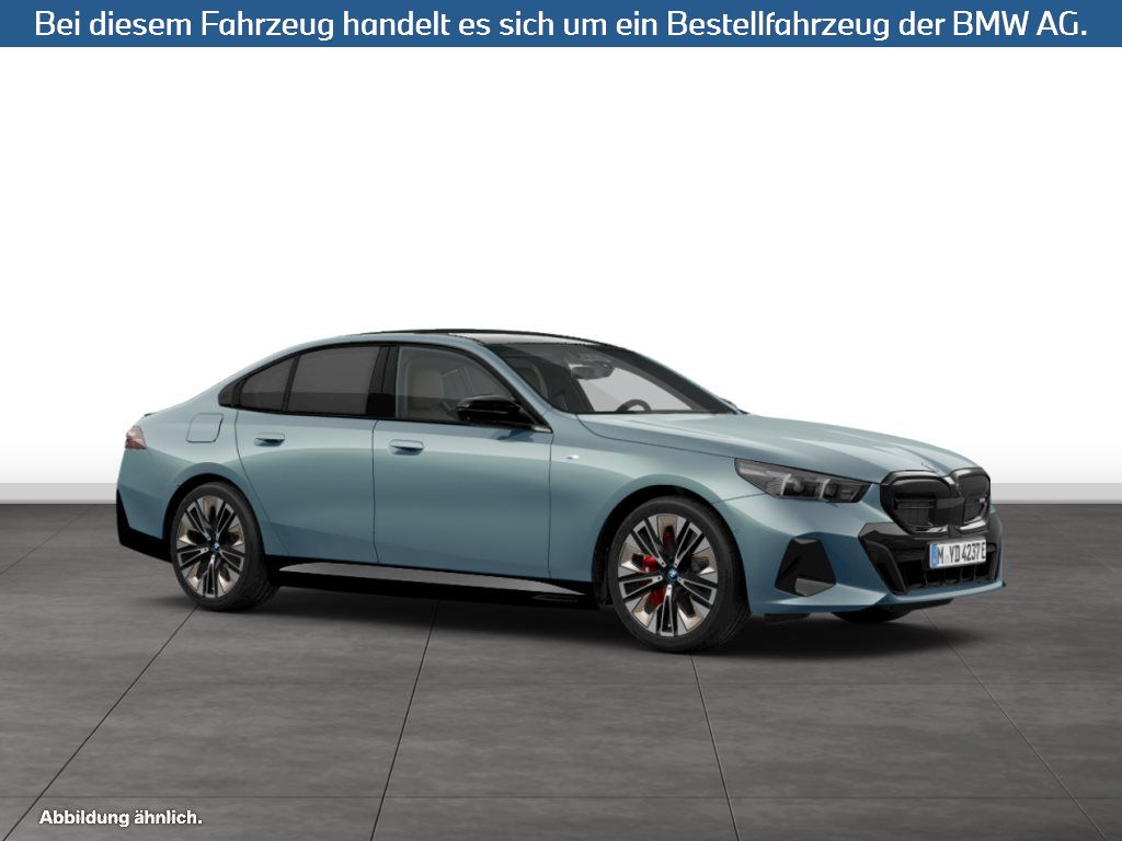 Fahrzeugabbildung BMW i5 M60 xDrive Limousine