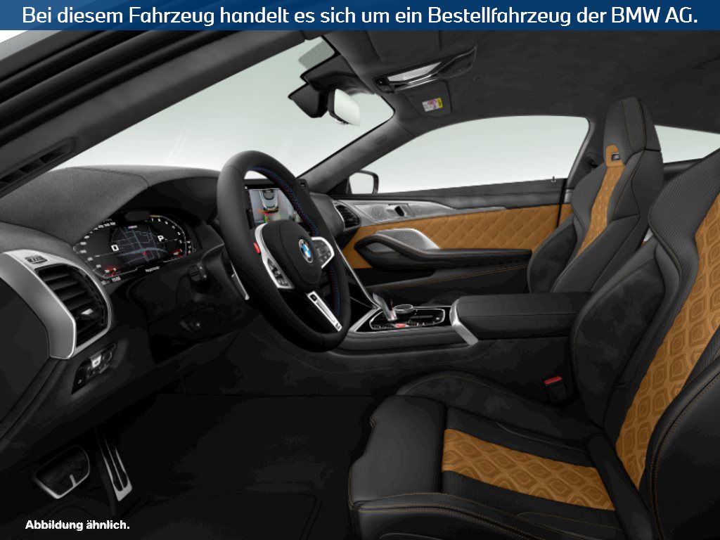 Fahrzeugabbildung BMW M8 Coupé