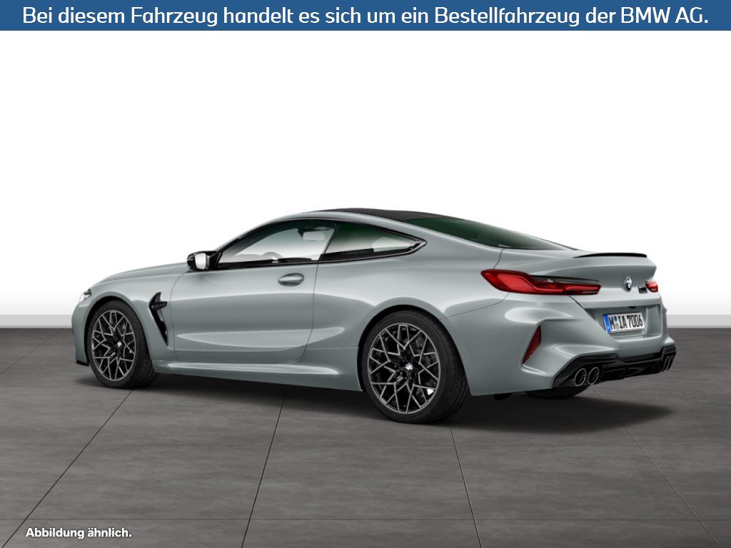 Fahrzeugabbildung BMW M8 Coupé