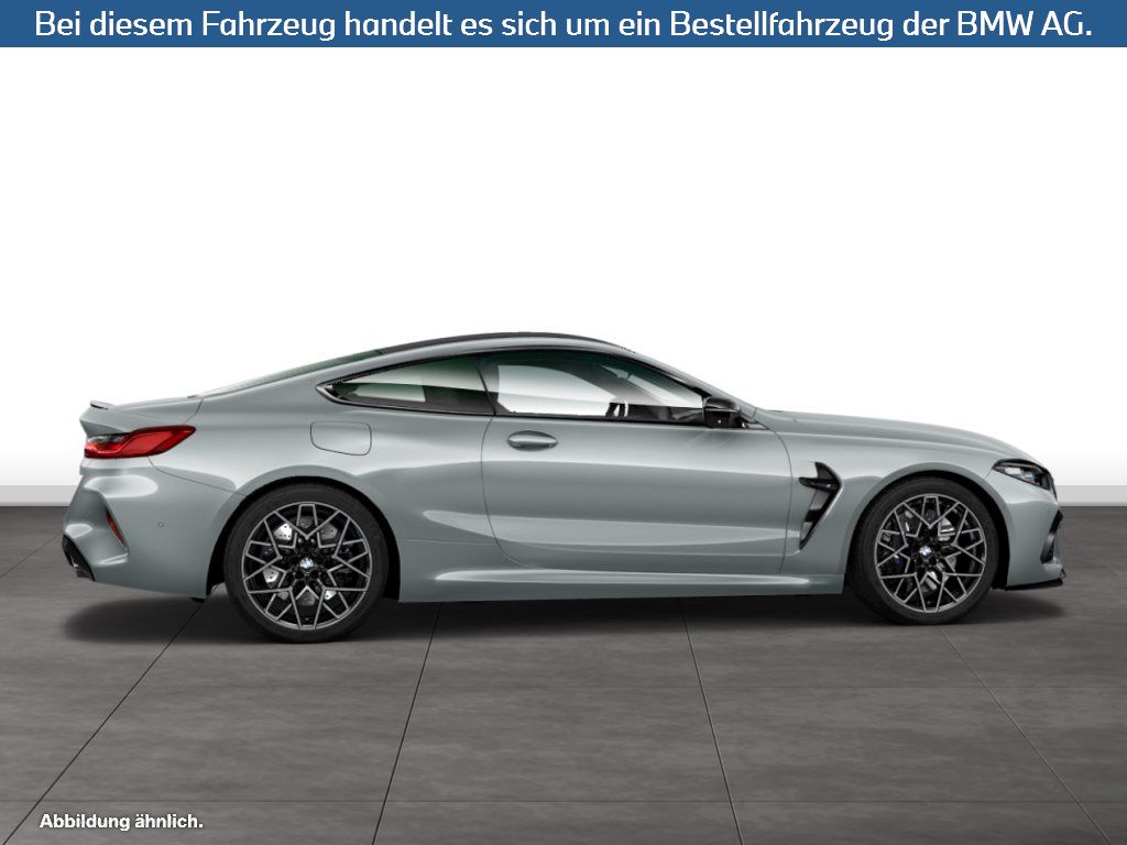 Fahrzeugabbildung BMW M8 Coupé