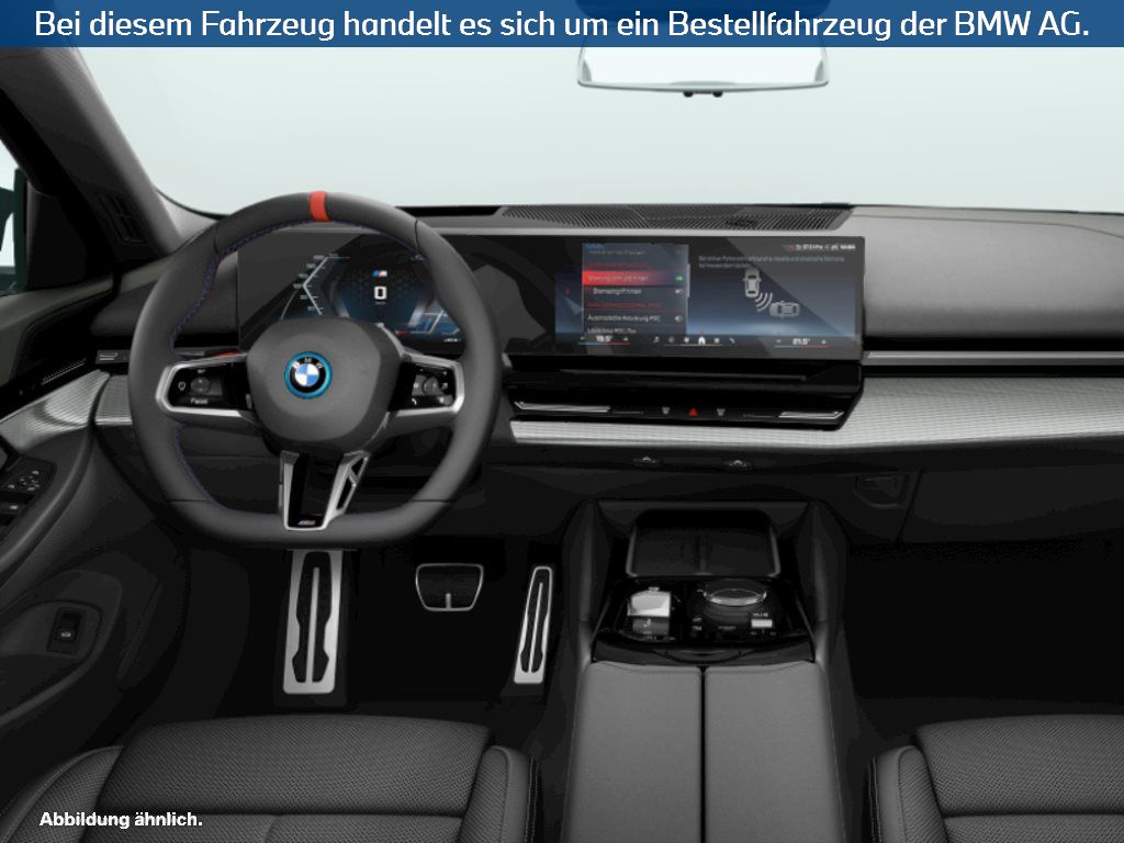 Fahrzeugabbildung BMW i5 M60 xDrive Limousine