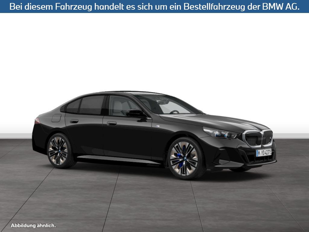 Fahrzeugabbildung BMW i5 M60 xDrive Limousine