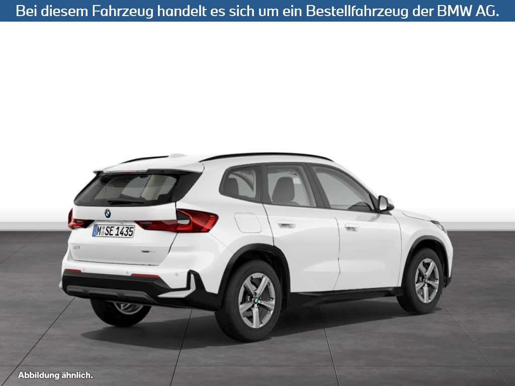 Fahrzeugabbildung BMW X1 sDrive18i SAV