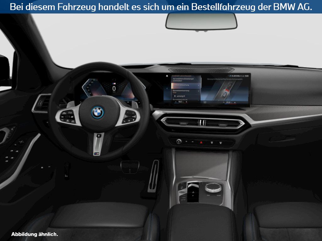 Fahrzeugabbildung BMW 330e Touring