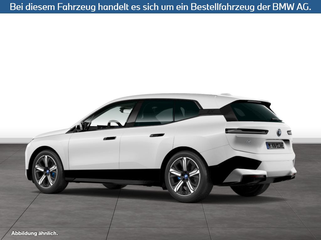 Fahrzeugabbildung BMW iX xDrive50