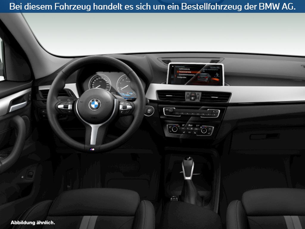 Fahrzeugabbildung BMW X1 xDrive25e