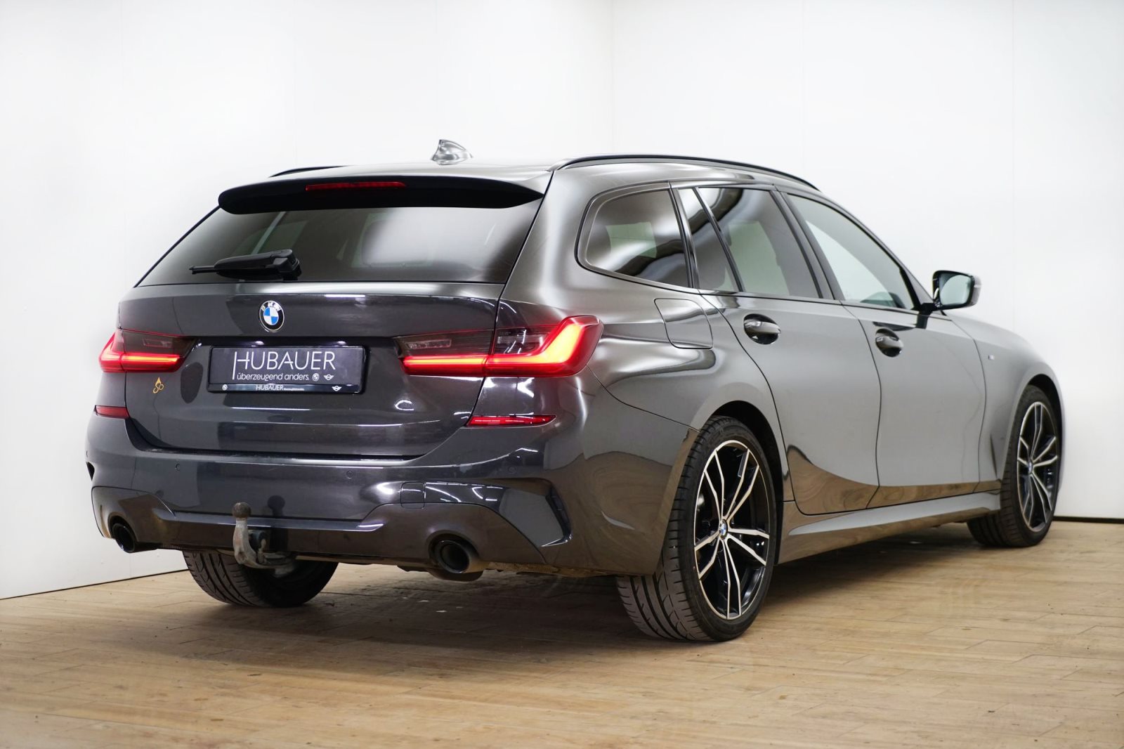 Fahrzeugabbildung BMW 330d xDrive Touring [M Sport, LC Prof., Laser]