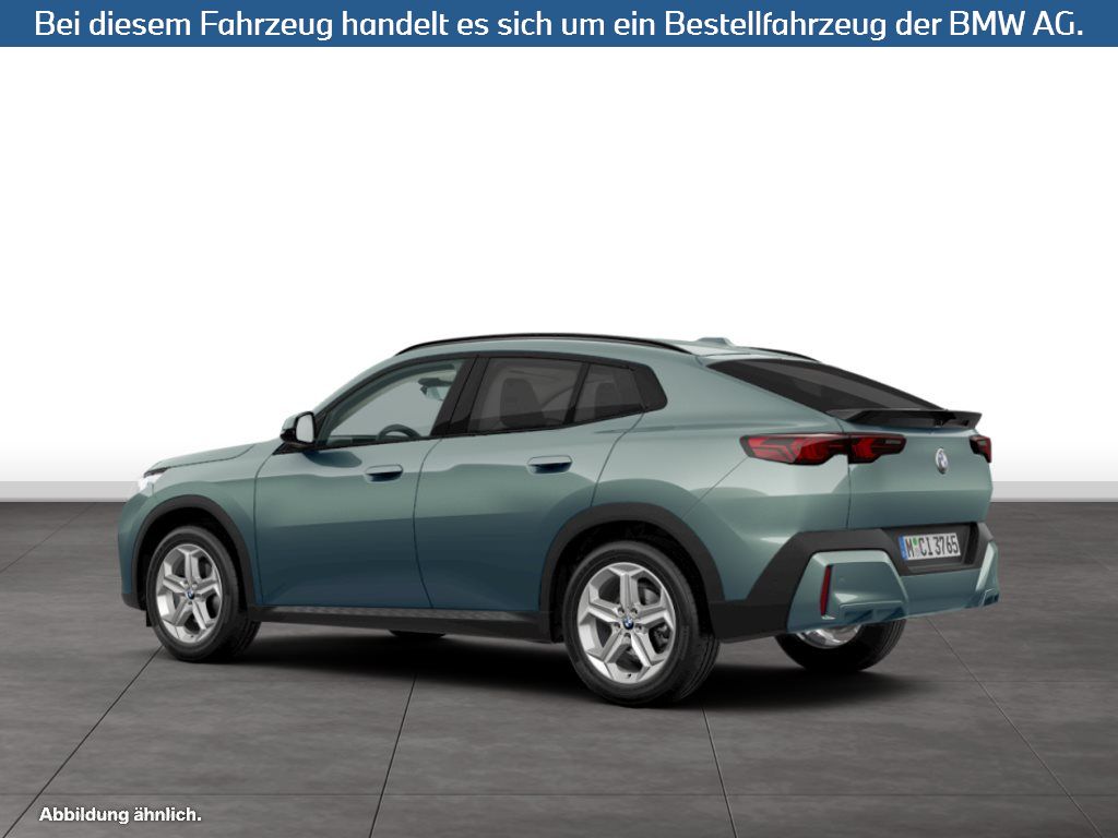 Fahrzeugabbildung BMW X2 sDrive18d