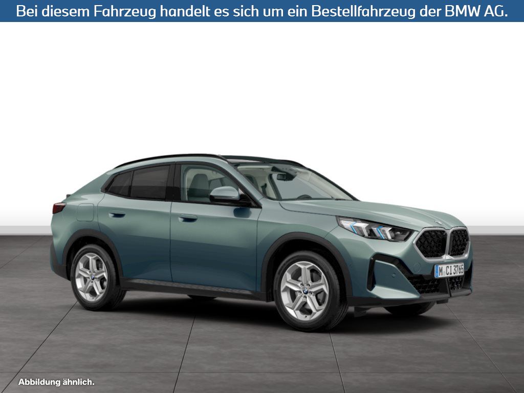 Fahrzeugabbildung BMW X2 sDrive18d