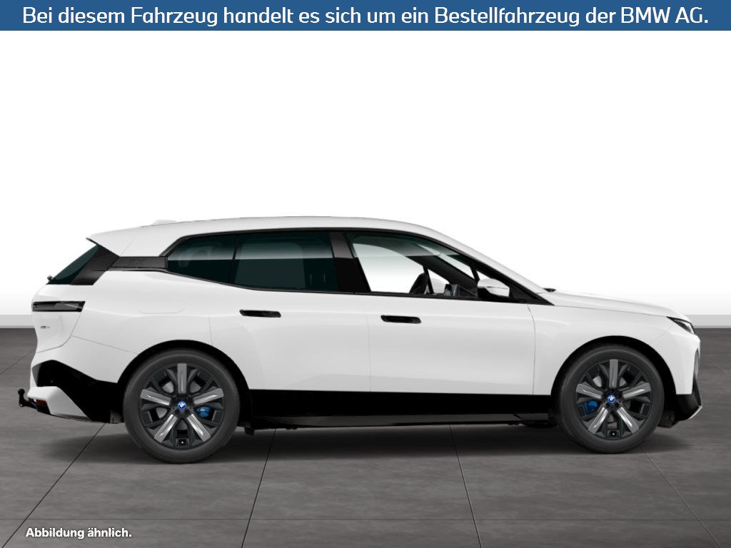 Fahrzeugabbildung BMW iX xDrive40