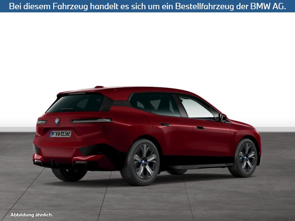 Fahrzeugabbildung BMW iX xDrive40