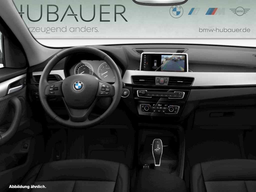 Fahrzeugabbildung BMW X1 sDrive18i A [Navi, AHK, RFK, SHZ, LED]