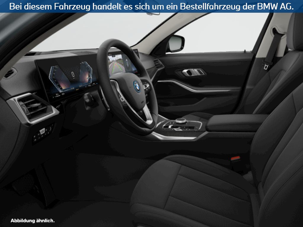 Fahrzeugabbildung BMW 330e Touring