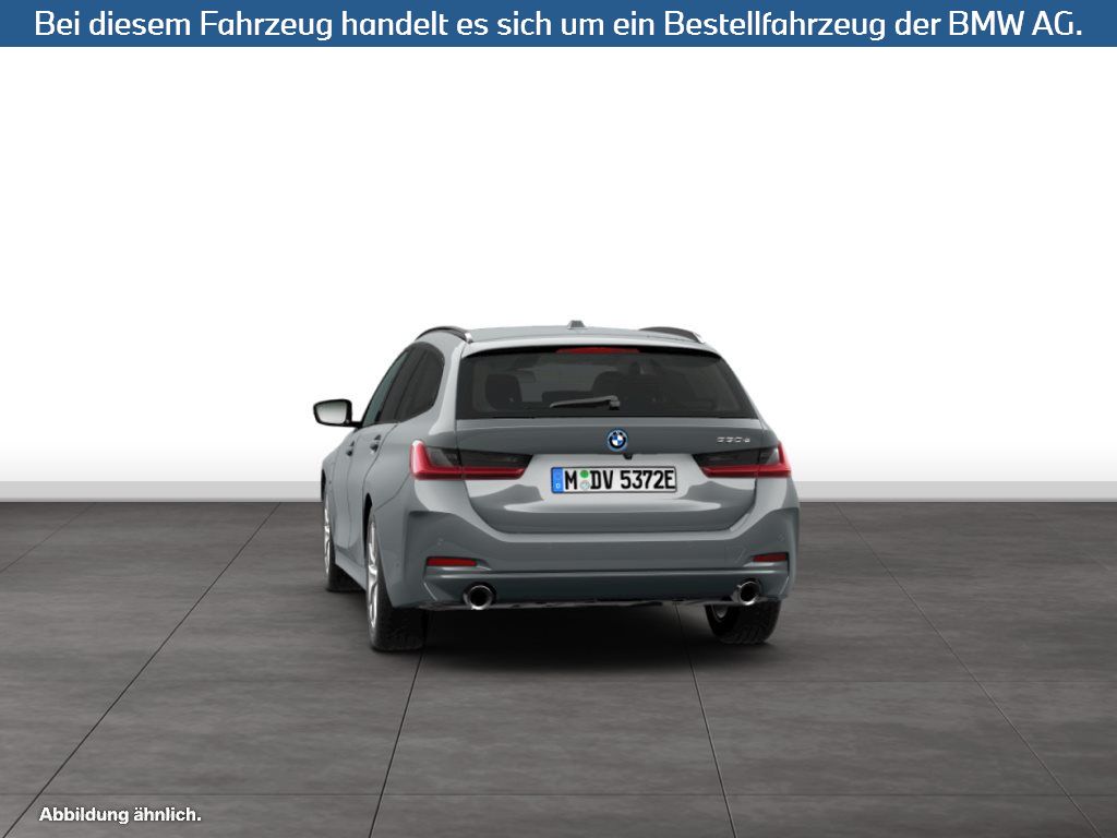 Fahrzeugabbildung BMW 330e Touring