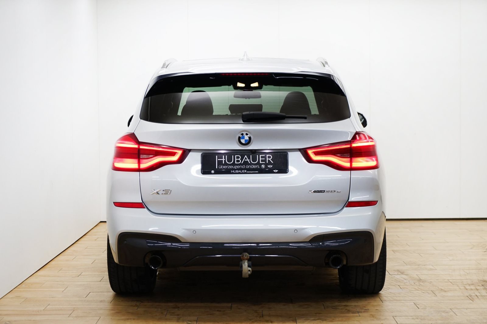 Fahrzeugabbildung BMW X3 xDrive30e [M Sport, LC Prof., HUD, 20 LMR]