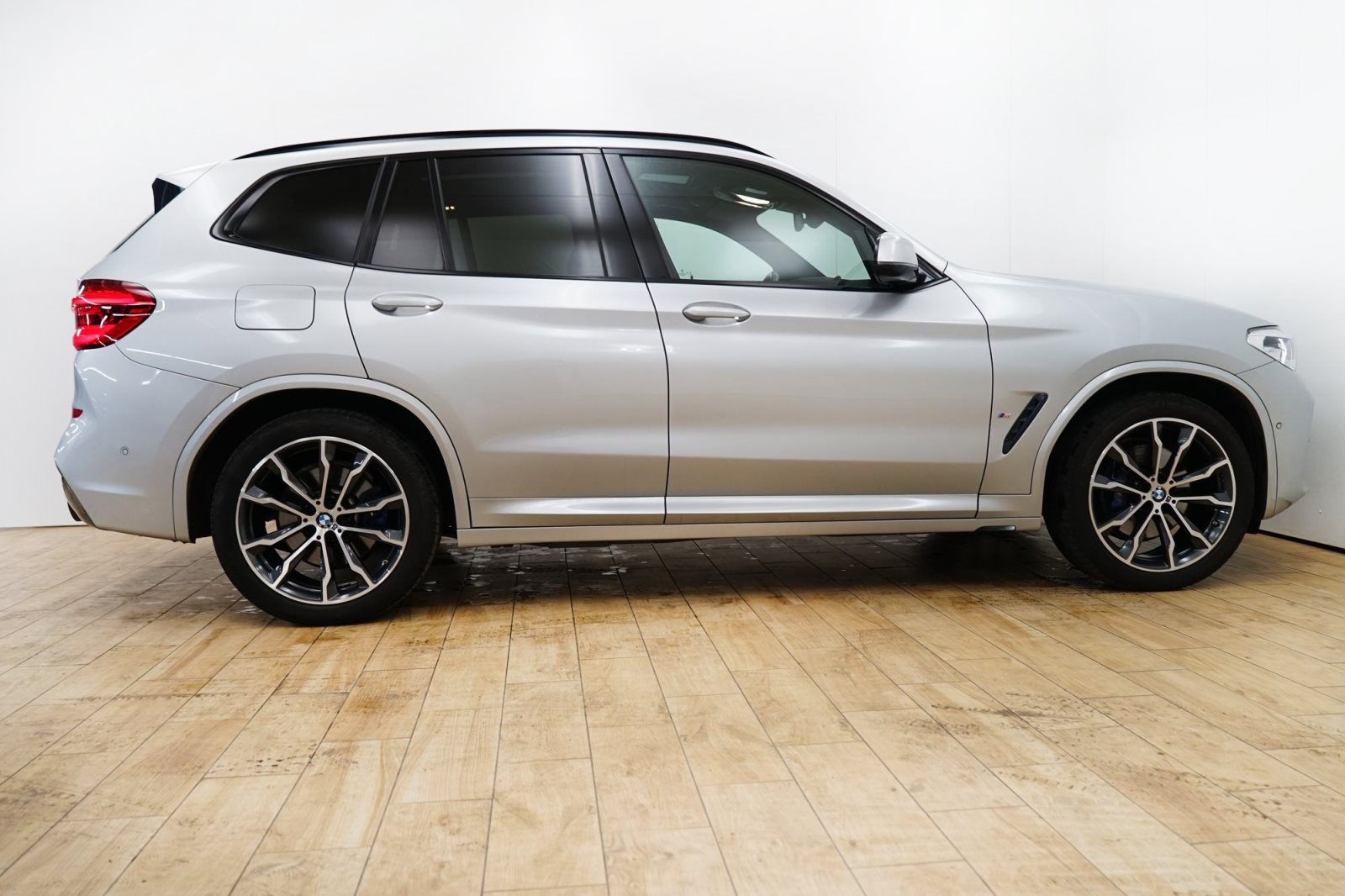 Fahrzeugabbildung BMW X3 xDrive30e [M Sport, LC Prof., HUD, 20 LMR]