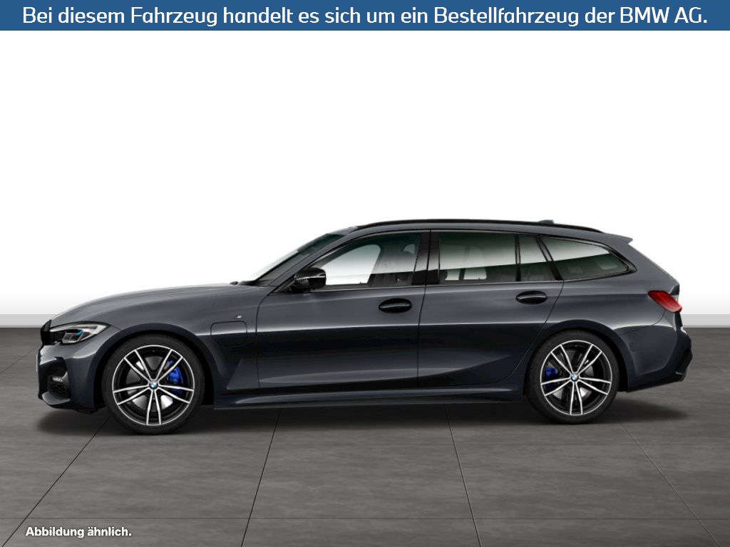 Fahrzeugabbildung BMW 330e xDrive Touring