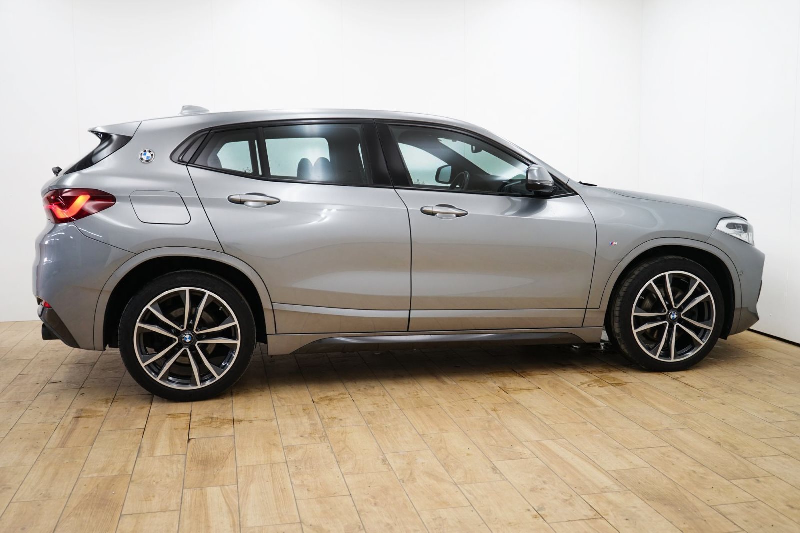 Fahrzeugabbildung BMW X2 xDrive20d [M Sport, Navi, Rückfahrkamera]