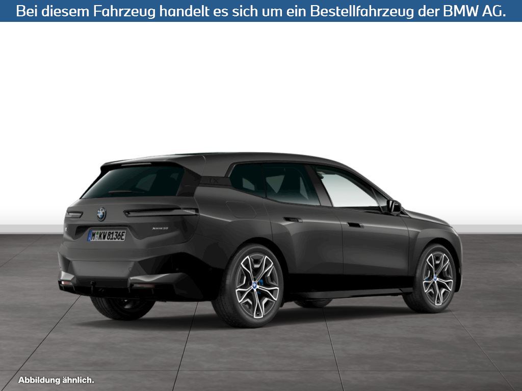 Fahrzeugabbildung BMW iX xDrive50