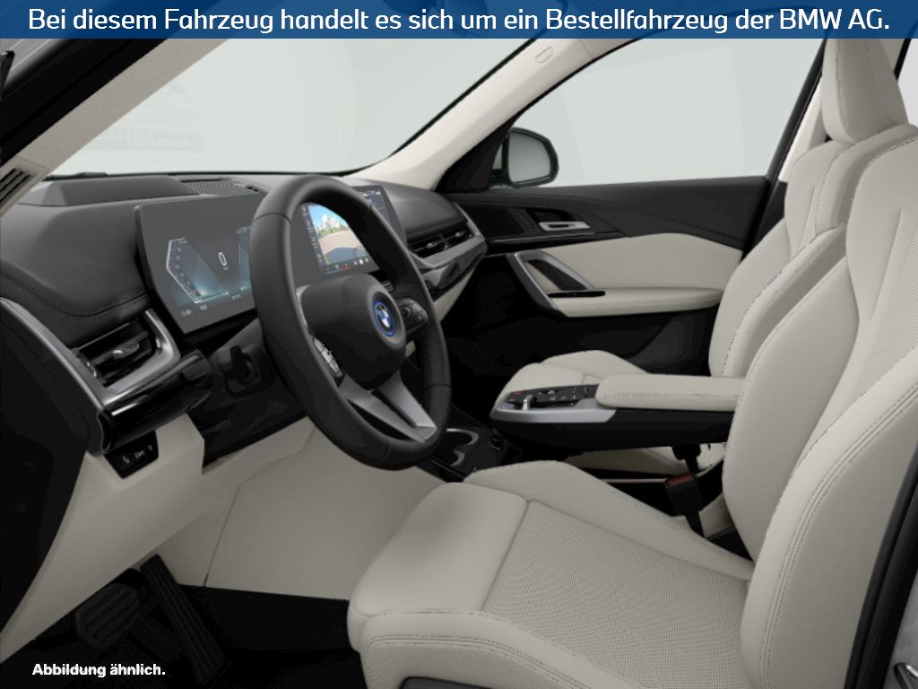 Fahrzeugabbildung BMW iX1 xDrive30