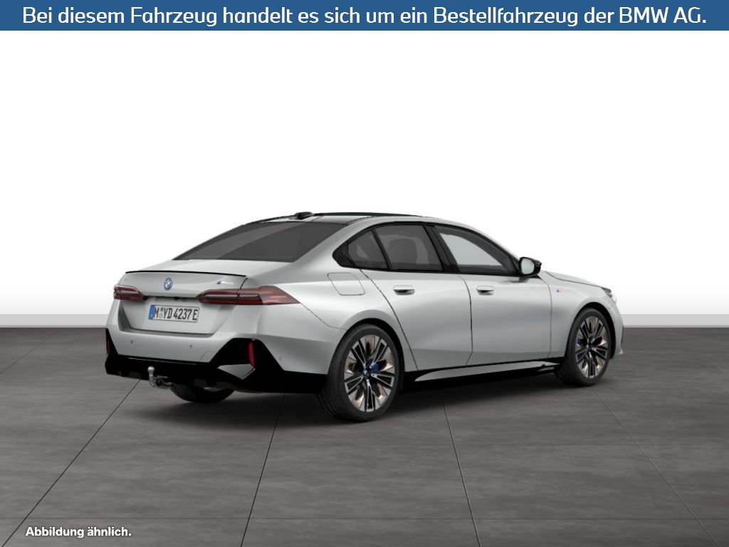 Fahrzeugabbildung BMW i5 M60 xDrive Limousine