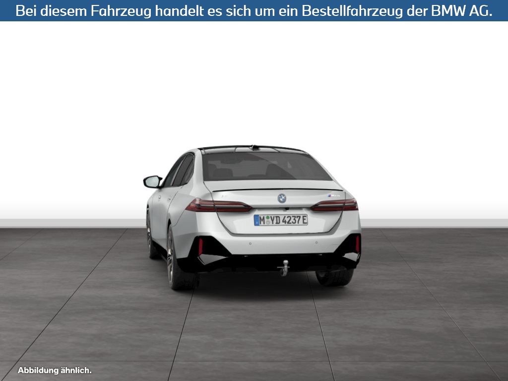 Fahrzeugabbildung BMW i5 M60 xDrive Limousine