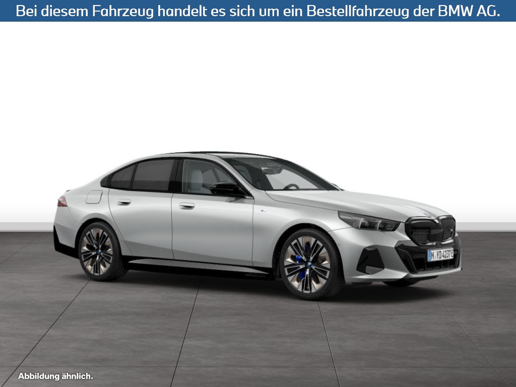 Fahrzeugabbildung BMW i5 M60 xDrive Limousine