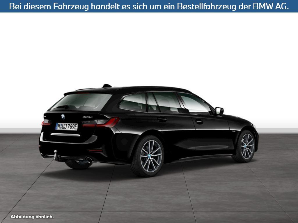 Fahrzeugabbildung BMW 330e xDrive Touring