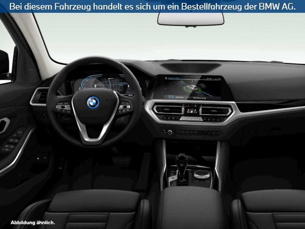 Fahrzeugabbildung BMW 330e xDrive Touring