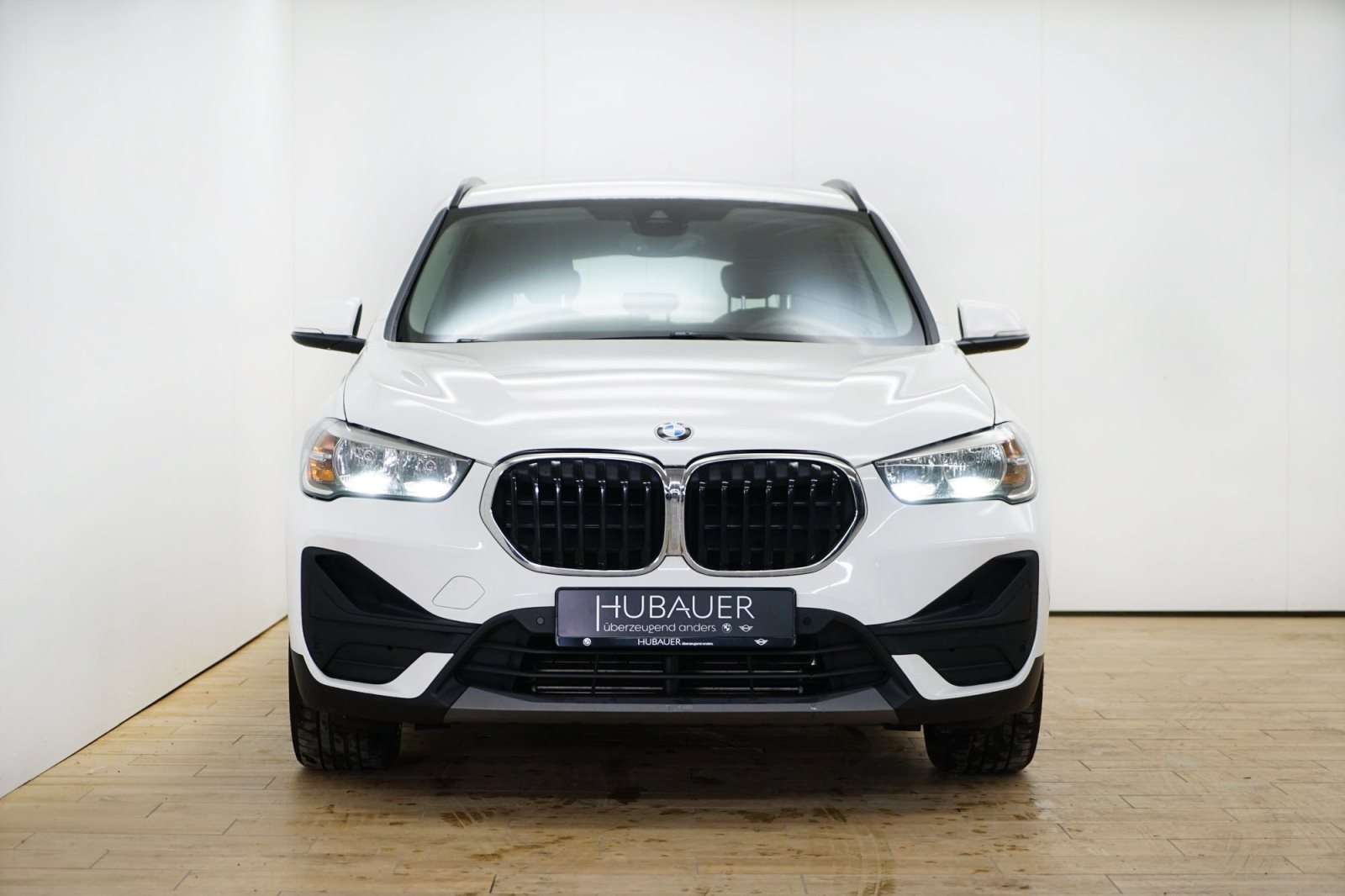 Fahrzeugabbildung BMW X1 xDrive25e [Navi, PDC, SHZ, 17 LMR, Temp.]