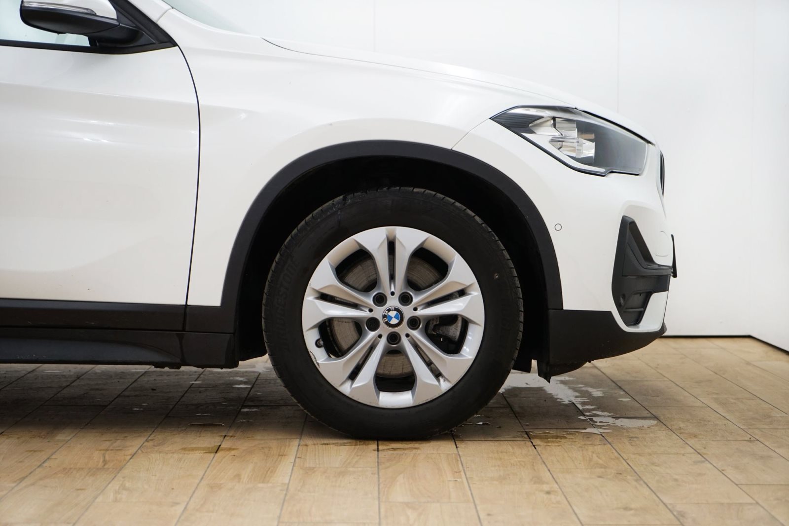 Fahrzeugabbildung BMW X1 xDrive25e [Navi, PDC, SHZ, 17 LMR, Temp.]