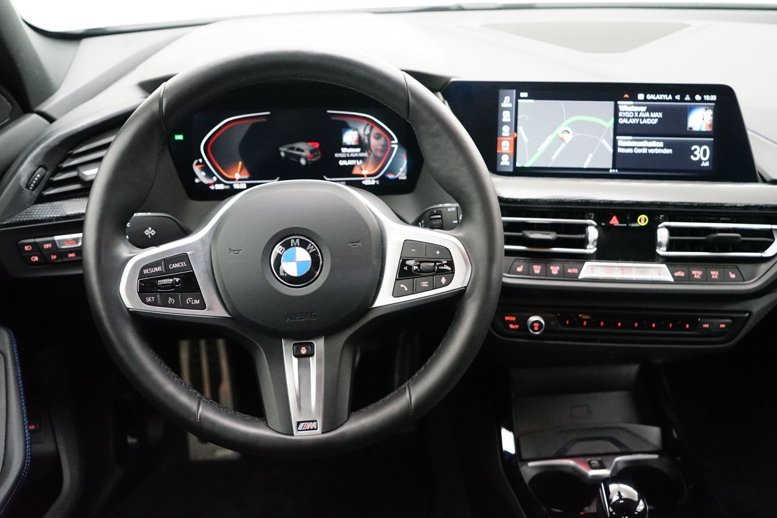 Fahrzeugabbildung BMW 120i 5-Türer [M Sport, LC Prof., LED, 18 LMR]