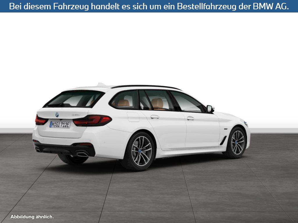 Fahrzeugabbildung BMW 530e Touring