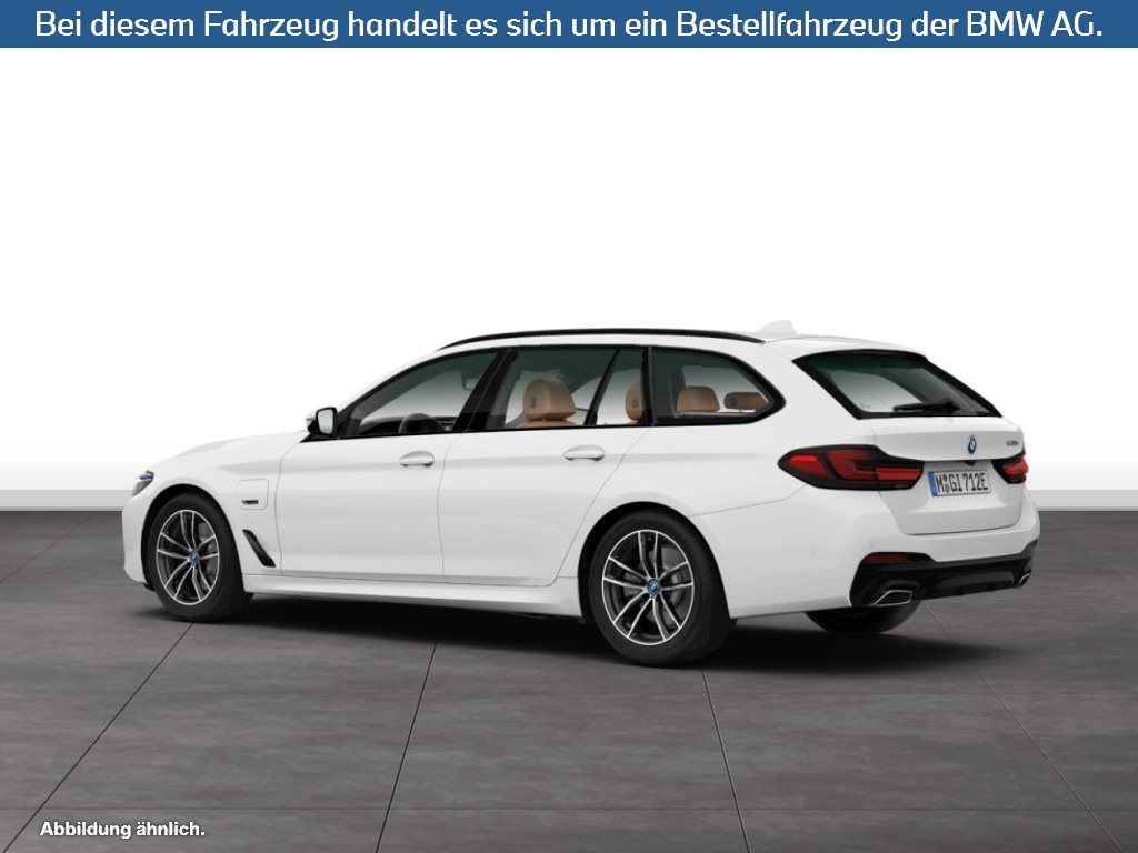 Fahrzeugabbildung BMW 530e Touring