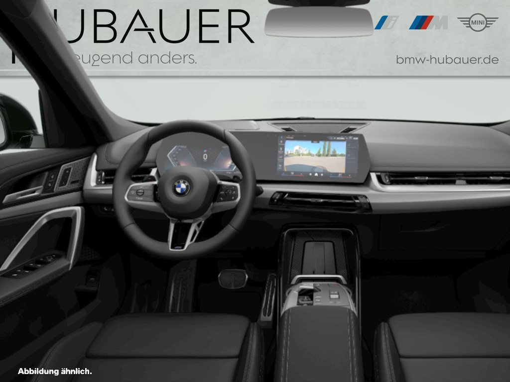 Fahrzeugabbildung BMW X1 sDrive20i [M Sport, HUD, AHK, ACC, RFK, 19 LMR]