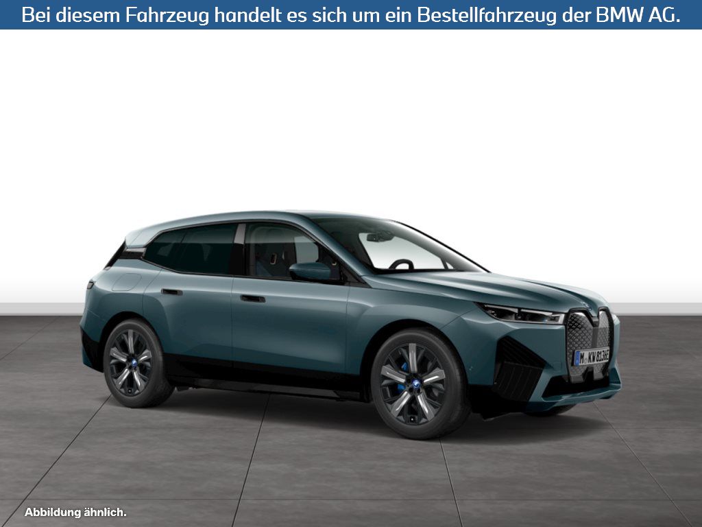 Fahrzeugabbildung BMW iX xDrive40